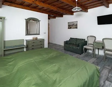 Tourist Farm Mali Raj * Dolány
