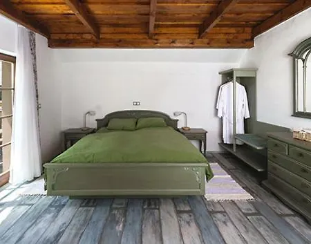 Gospodarstwo agroturystyczne Tourist Farm Mali Raj Dolenci