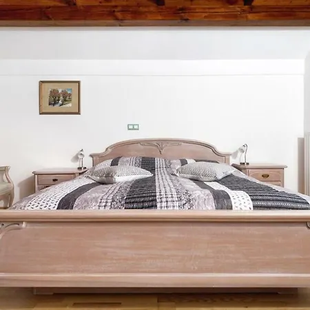 팜스테이 Tourist Farm Mali Raj Dolenci