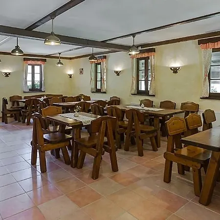 Gospodarstwo agroturystyczne Tourist Farm Mali Raj Dolenci