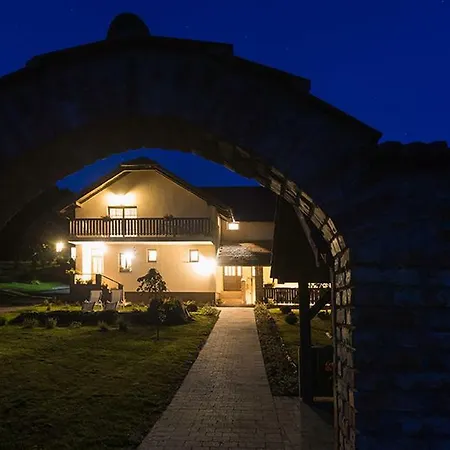 Gospodarstwo agroturystyczne Tourist Farm Mali Raj Dolenci