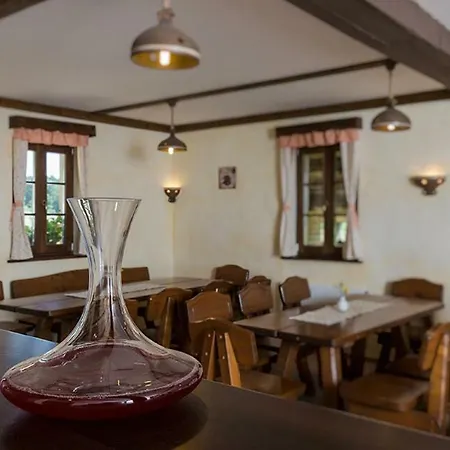 Tourist Farm Mali Raj Gospodarstwo agroturystyczne *