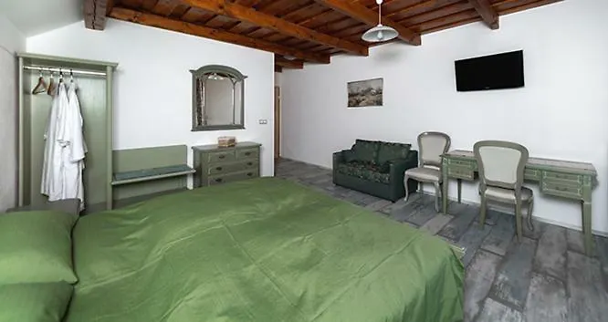 Tourist Farm Mali Raj * Dolenci