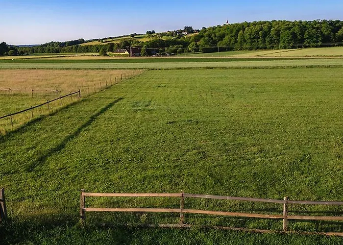 Lantgård Tourist Farm Mali Raj *