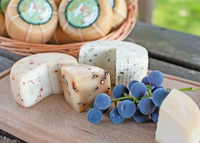 Tourist Farm Mali Raj *